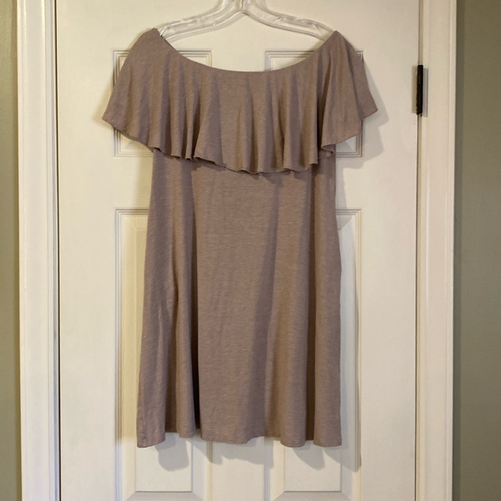 Excellent Condition, Hourglass Lilly Dress